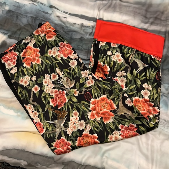 We are HaH. Floral Satin pajama set- gorgeous print. - Picture 3 of 4